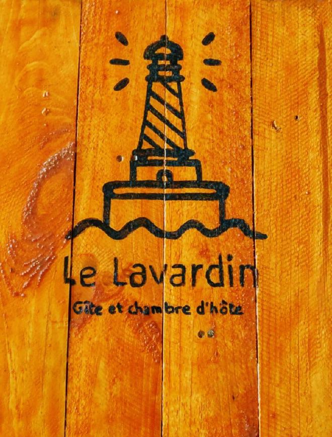 Logo plaque